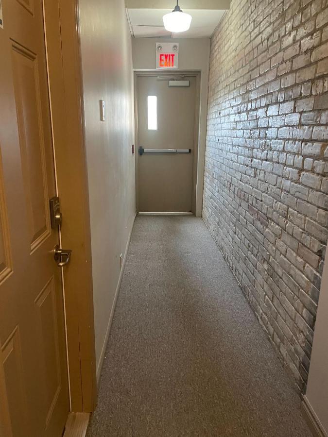 Wellington Street Inn By Hoco Hotels Collection Stratford Exterior photo